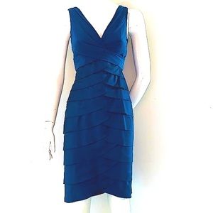 Adrianna Papell 4 Navy Layered Petals  Retro 60’s Cocktail Dress